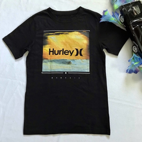 Hurley Other - Hurley NWOT Short Sleeves Graphic Shirt Boys 10-12